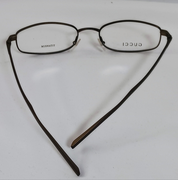 𝑮𝑼𝑪𝑪𝑰 𝑻𝒊𝒕𝒂𝒏𝒊𝒖𝒎 𝟏𝟑𝟓/𝑮𝒈𝟏𝟕𝟎𝟒 𝑩𝒓𝒐𝒏𝒛𝒆 𝑮𝒍𝒂𝒔𝒔𝒆𝒔 - Picture 2 of 10